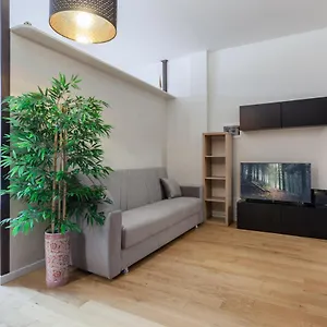 Stylish & Modern Studio Milano